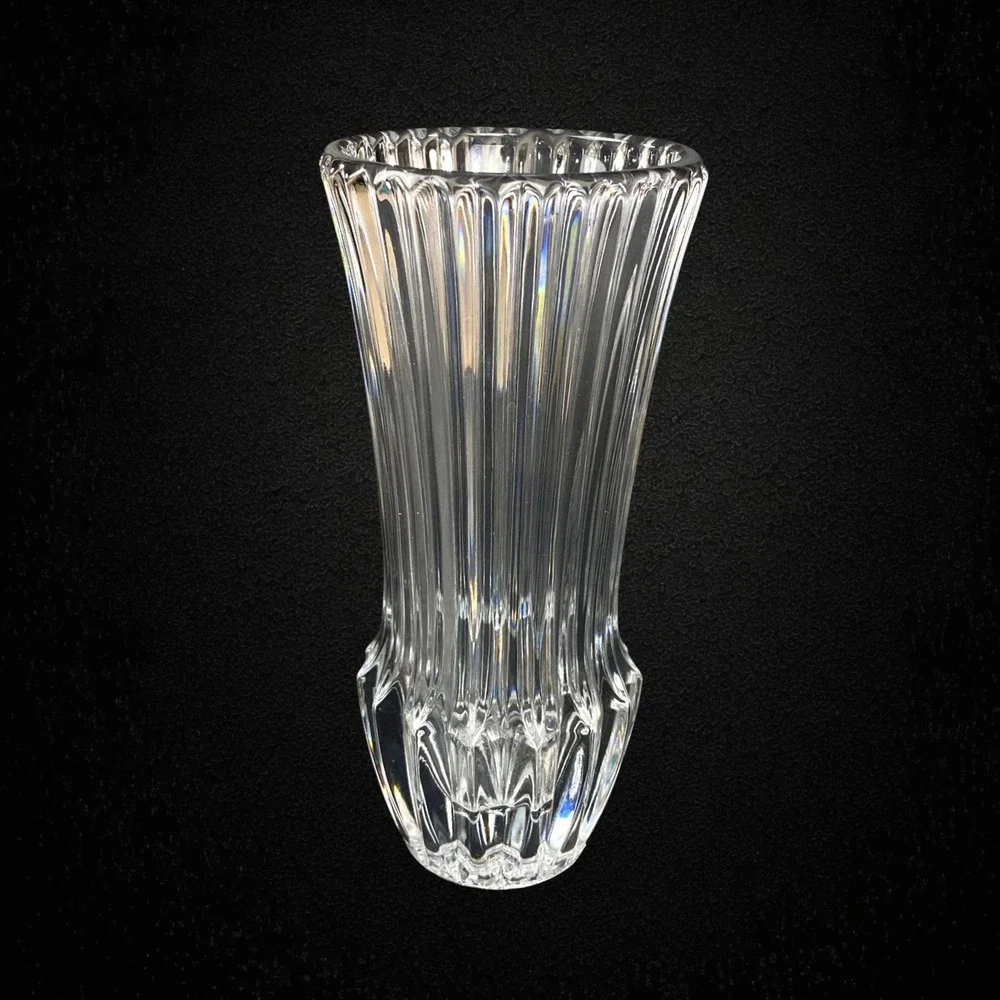 Avon Seasons Greetings Bud Vase 1977 Clear Pressed Glass Christmas‎ or Anytime